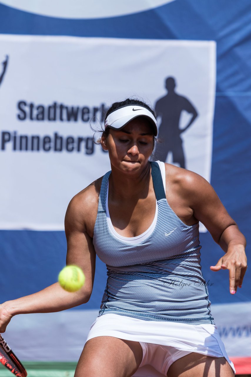 Bild 139 - Stadtwerke Pinneberg Cup Freitag
